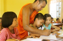 Hết lòng với sự nghiệp giáo dục vùng đồng bào Khmer 